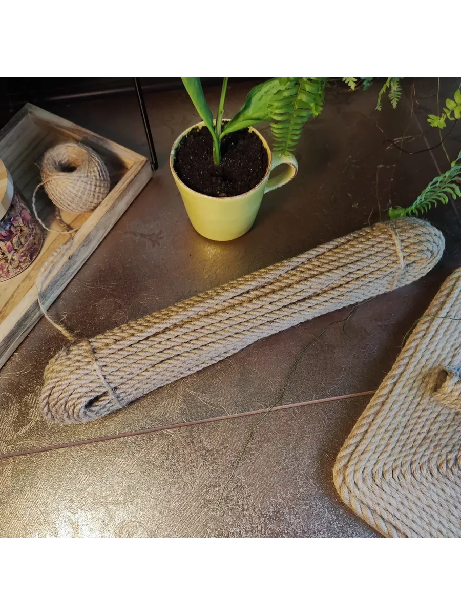 канат предложение. диам. веревка походная. толстый текстильный шнур с сердечником. витая веревка.